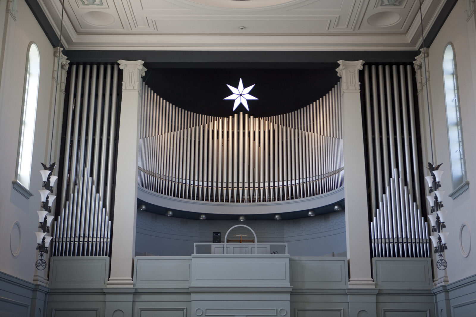 Viinikan kirkon urut.