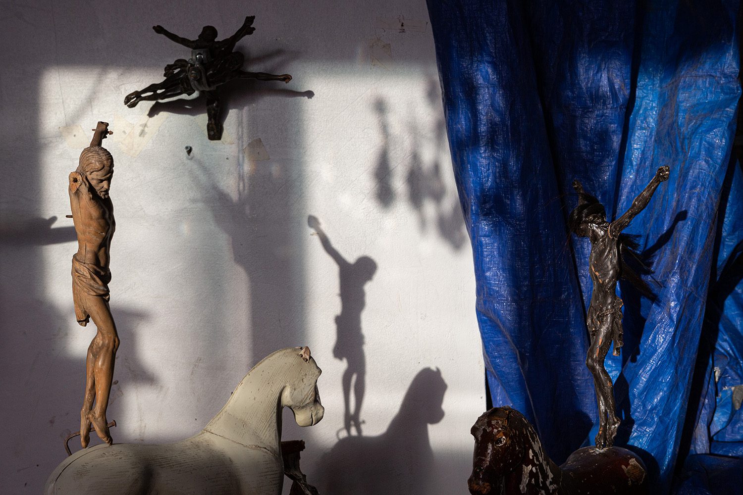 Paino, Iho, Taivas (studiokuva), kuva: Ulla Kokki.